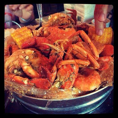 THE BEST Seafood Restaurants in Clark Freeport Zone (2024).